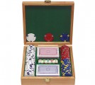 100 13 gm Pro Clay Casino Chips w/Beautiful Solid Oak Case